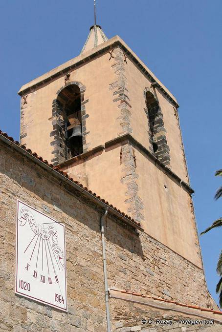 Grimaud, cadran solaire de l'église St Michel, Provence, France