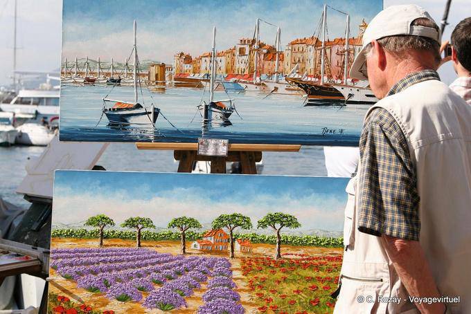 Saint-Tropez, exposition de peintures sur le port, Provence, France