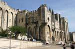 Tour d'angle entre la porte Notre-Dame et la porte des Champeaux, Palais des Papes, Avignon, France.
