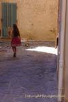 Ramatuelle, la petite fille aux baguettes, France.