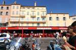 Saint-Tropez, façade de Chez Senequier, France.