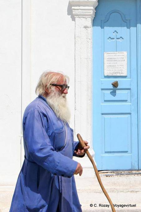 Chryssoskalitissa, le pop orthodoxe à la barbe blanche - Crète, Grèce