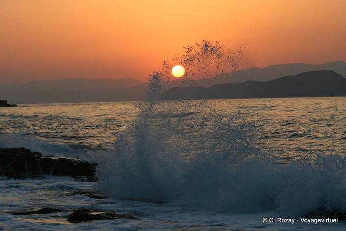 Vague au couchant, Chania (La Canée) - Crète, Grèce