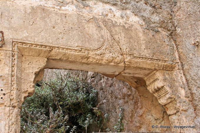 Portique sculpté, quartier Topanas, Chania - Crète, Grèce