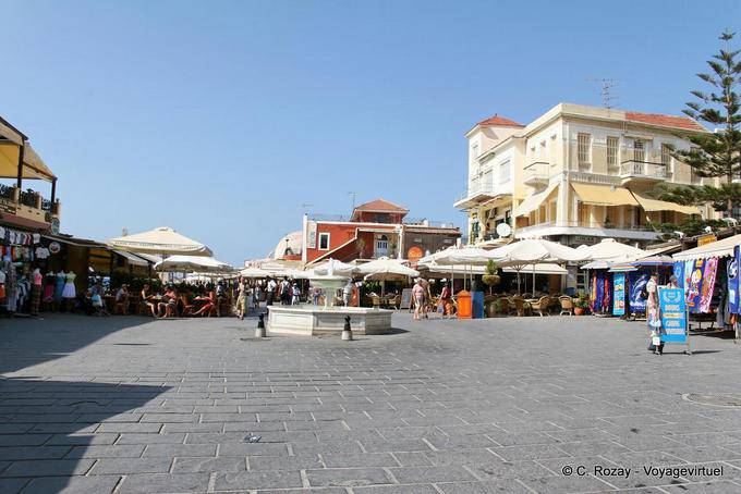 Santrivani, la place de Mavrovounio (aujourd'hui El Venizelos) avec fontaine de marbre, Chania (La Canée) - Crète, Grèce