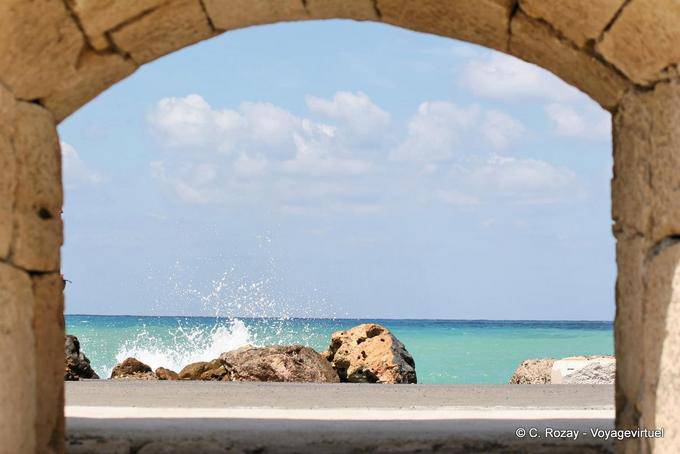Vue sur mer depuis la forteresse vénitienne, Iraklio - Crète, Grèce