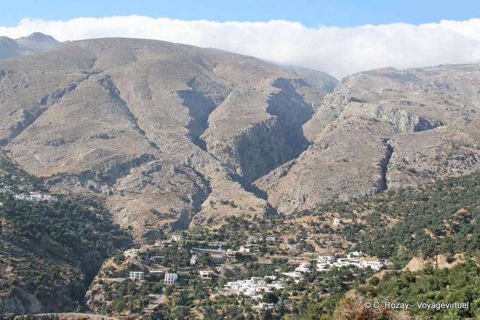 Paysage vers Kaki Rodakino, entre Sellia et Skaloti - Crète, Grèce
