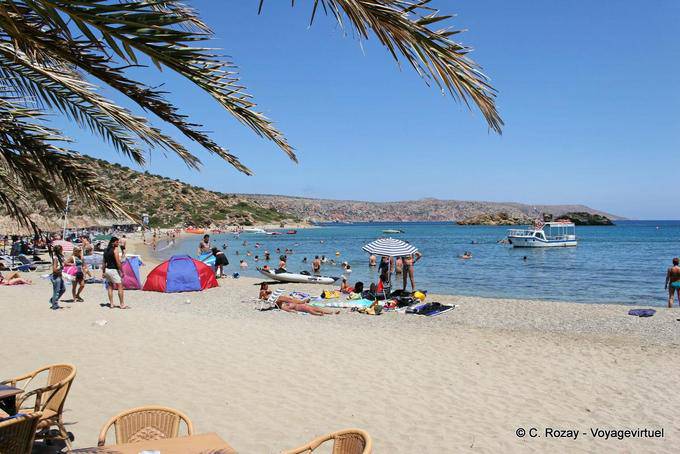 Vai, la plage des palmiers envahie par les touristes - Crète, Grèce