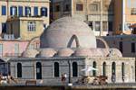 Calèche devant la mosquée des Janissaires, Chania (La Canée), Crète.