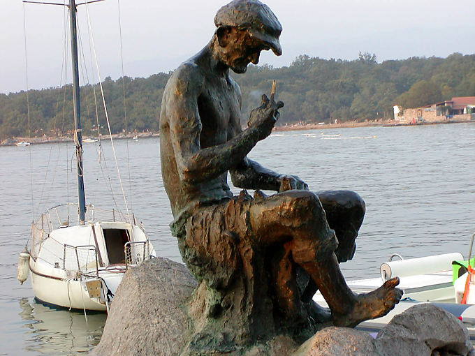 Statue du pêcheur, Krk, Njivice - Croatie