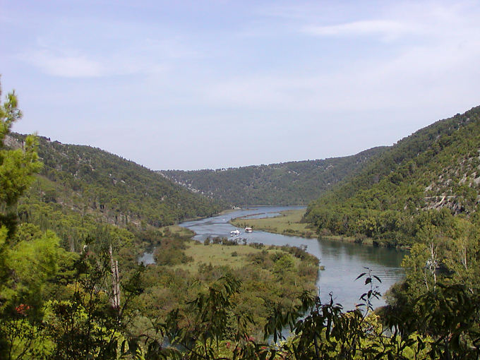 Bateaux touristiques sur la rivière, Parc national Krka - Croatie