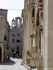 Eglise-musée Ste Barbara (Crkva sv. Barbare) et lions de la cathédrale, Sibenik, Croatie.