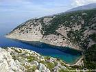 Calanque vue d'en haut, côte vers Starigrad, Croatie.