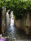 Ruelle typique de Trogir, Croatie.