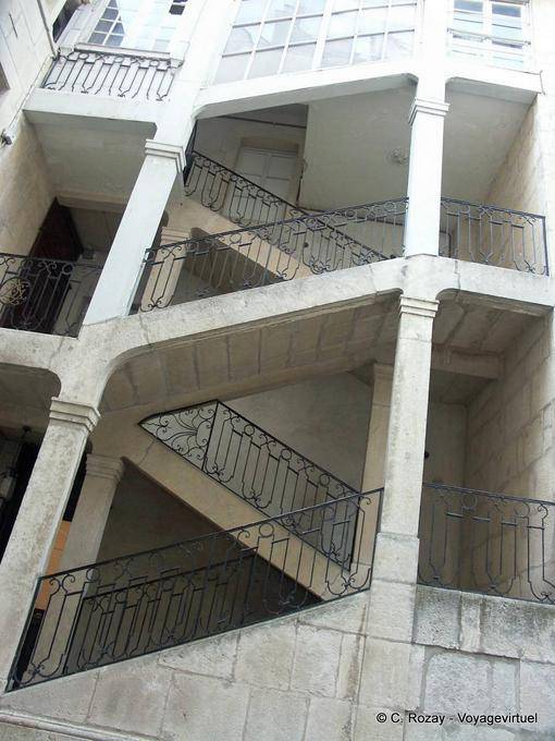 Escalier de l'hôtel Rigollier de Parcey - France