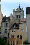 Dôme du clocher de la basilique depuis la rue Granvelle, Dole, France.
