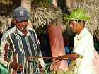 Vendeur de noix de coco, Boca Chica, Rép. Dominicaine.