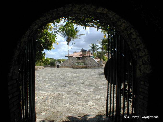 Placette vue de l'intérieur, Altos de Chavón - Rép. Dominicaine