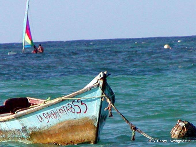 Barque et planche à voile, Bavaro - Rép. Dominicaine