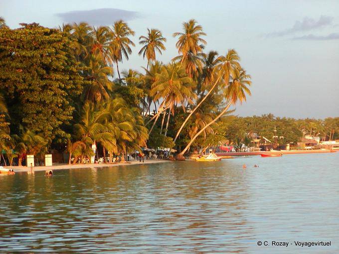 Lumière du soir sur la plage de Boca Chica - Rép. Dominicaine