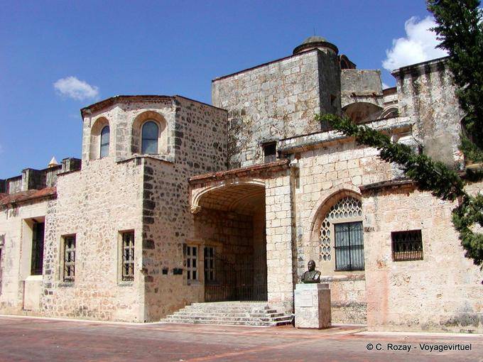 Arrières de la cathédrale Primada de America, Santo Domingo - Rép. Dominicaine