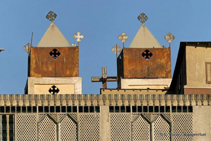 Petits clochetons de fer, Assouan church - Égypte