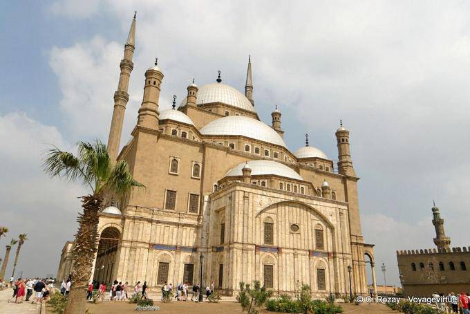 La Mosquée Mohamed Ali, vue arrière, Le Caire - Égypte