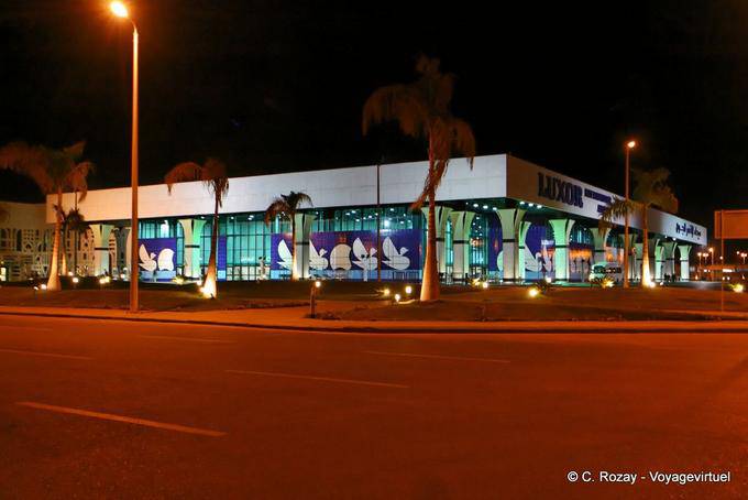 Louxor Airport, vue extérieure - Égypte