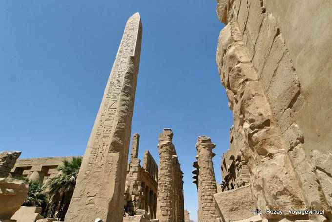 Obélisque de Thoutmosis I, temple de Karnak - Égypte