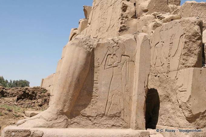 Détail du septième pylône, temple de Karnak - Égypte