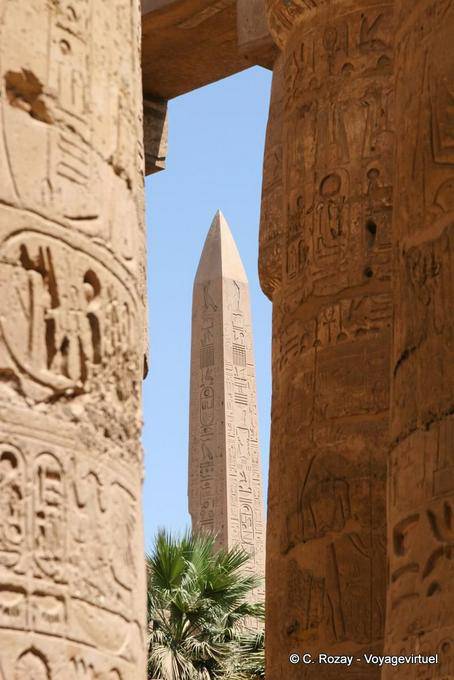 Découverte de l'obélisque d'Hatshepsout, temple de Karnak - Égypte