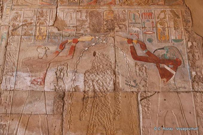 Thot et Horus d'Edfou purifient Hatchepsout, Sanctuaire des barques sacrées, temple de Karnak - Égypte