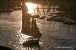 Felouques au couchant depuis la terrasse de l'hôtel Old Cataract, Assouan, Egypte.