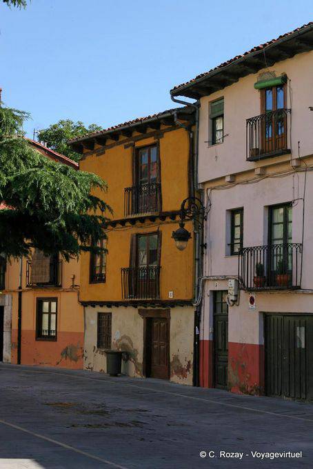 Maison ancienne sur placette, León - Espagne
