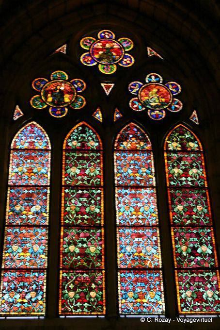 Vitraux de la nef centrale, cathédrale Santa-Maria de León - Espagne