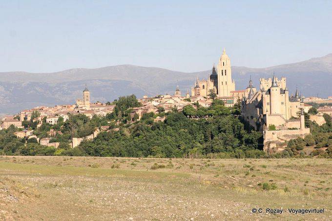 Panorama sur la ville de Ségovie depuis Nuestra Senora de la Fuencisla, Ségovie - Espagne