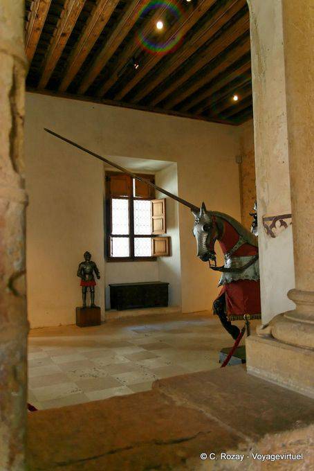 Cheval en armure et lance, salle du Vieux Palais, Alcazar Ségovie - Espagne