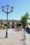 Place pavée de galets, Ávila, Espagne.