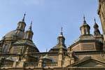 Quatre des onze coupoles de la Basilique de Nuestra Señora del Pilar, Saragosse, Espagne.