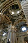 Une coupole de la nef de la Epistola, intérieur de la Basilique del Pilar, Saragosse, Espagne.