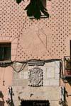 Armoiries et décoration murale, Galeria Daoiz, Plaza de la Merced, Ségovie, Espagne.