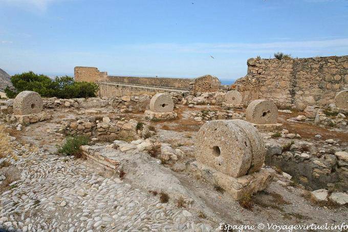 Ruines de la forteresse, Castillo Santa Barbara, Alicante - Espagne