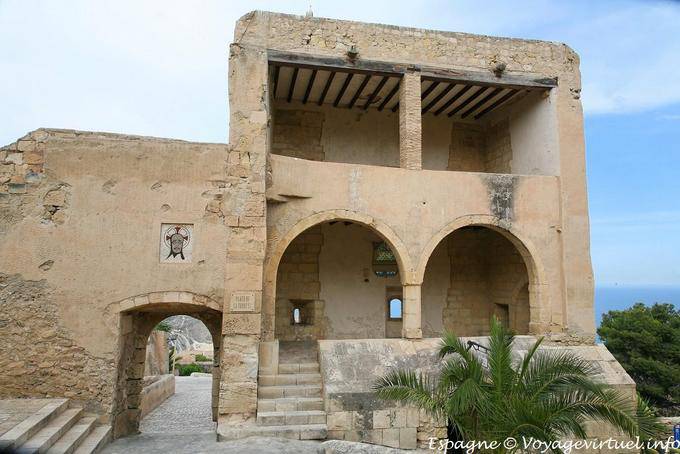 Plaza de la Torreta, Castillo Santa Barbara, Alicante - Espagne