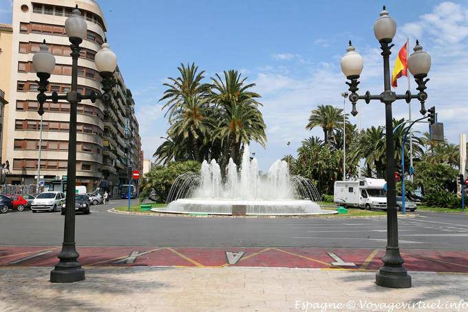 Alicante, Plaza Puerta del Mar - Espagne