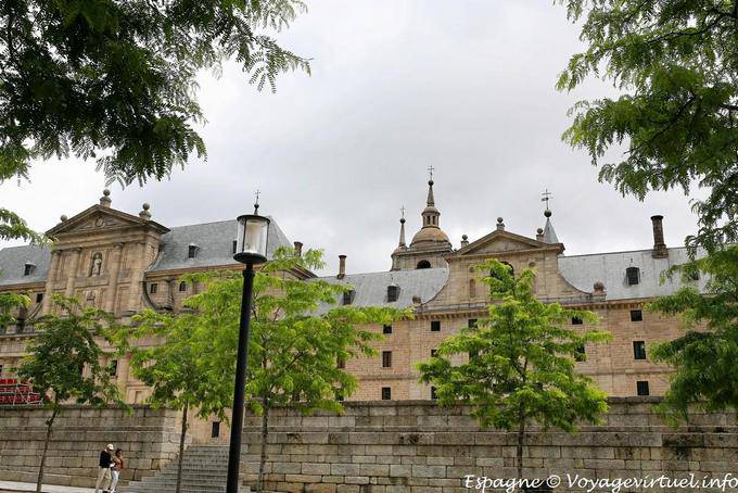 Escorial, autre vue du monastère - Espagne
