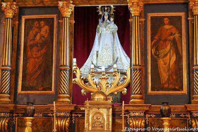 Lorca, gros plan sur la Vierge, cathédrale San Patricio - Espagne