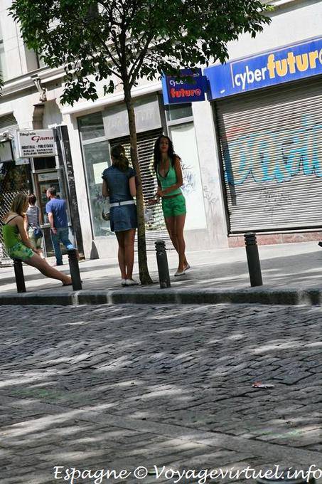 Madrid, Calle Montera, filles des rues - Espagne