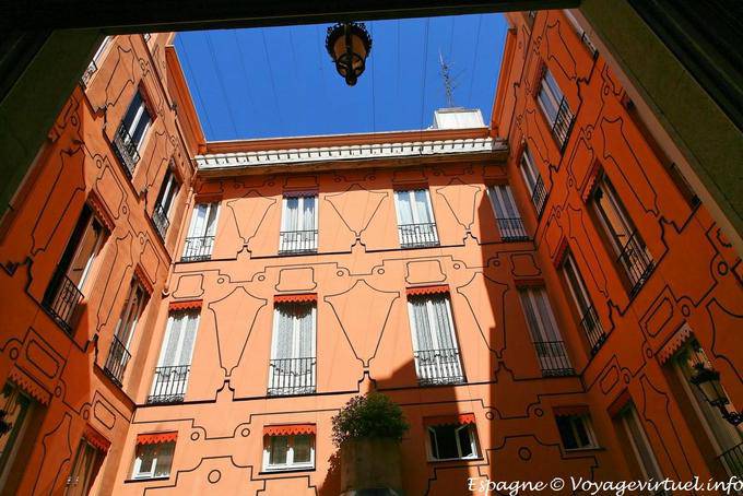 Madrid, Cuesta Santo Domingo - Espagne