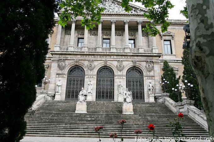 Madrid, Paseo de Recoletos, Bibioteca Nacional - Espagne