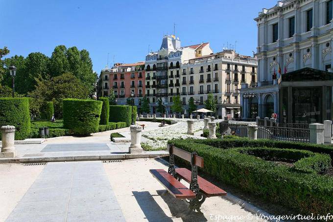 Madrid, Plaza de Oriente, luxe calme et volupté - Espagne
